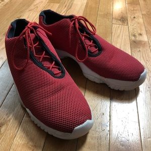 Air Jordan Future Low ‘Gym Red White’